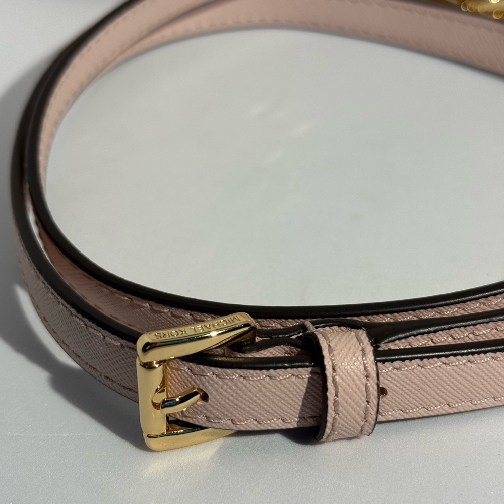 Michael Kors Jet Set Travel Medium Saffiano Leather Crossbody light pink color. - Picture 11 of 12